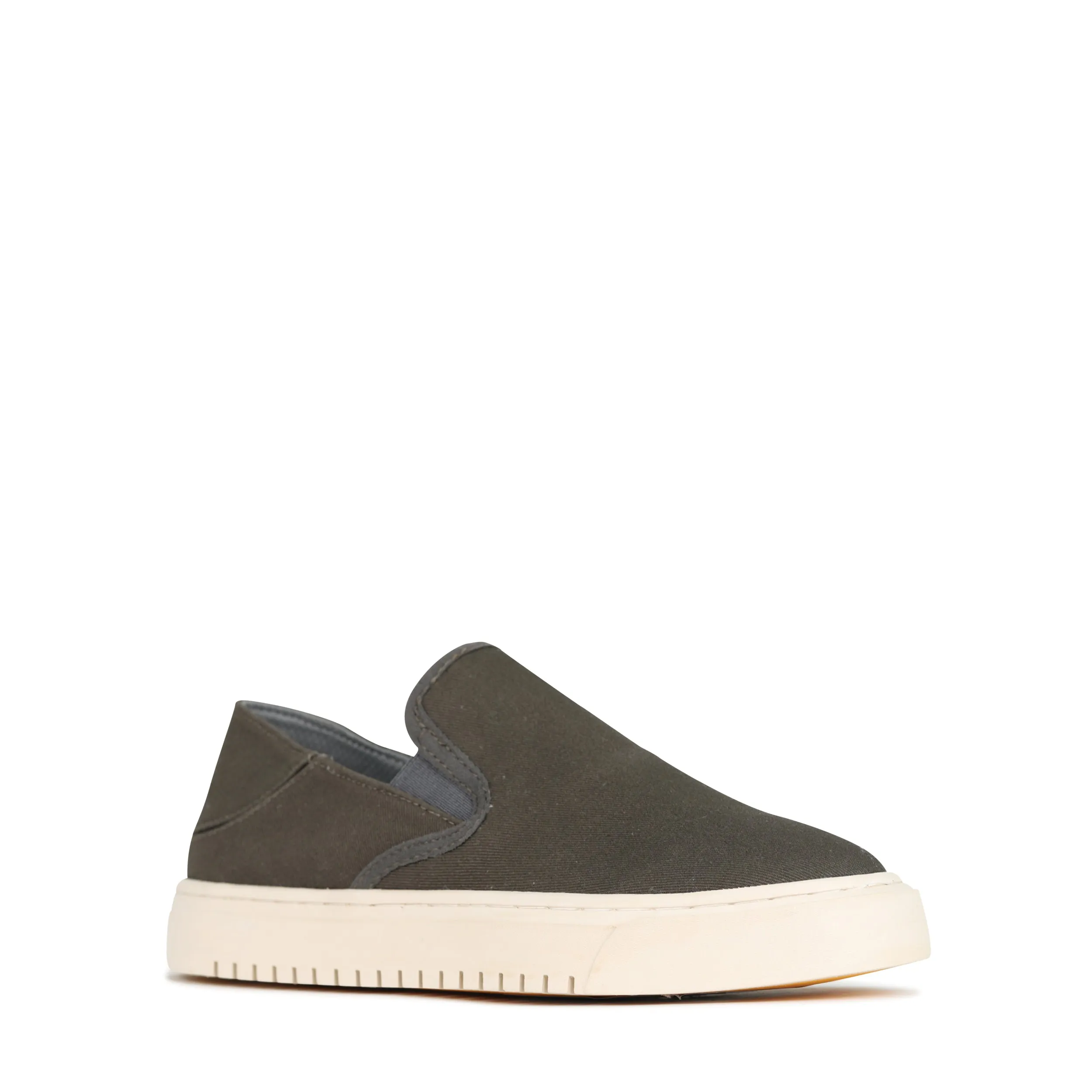 CAIS SLIP ON SNEAKERS