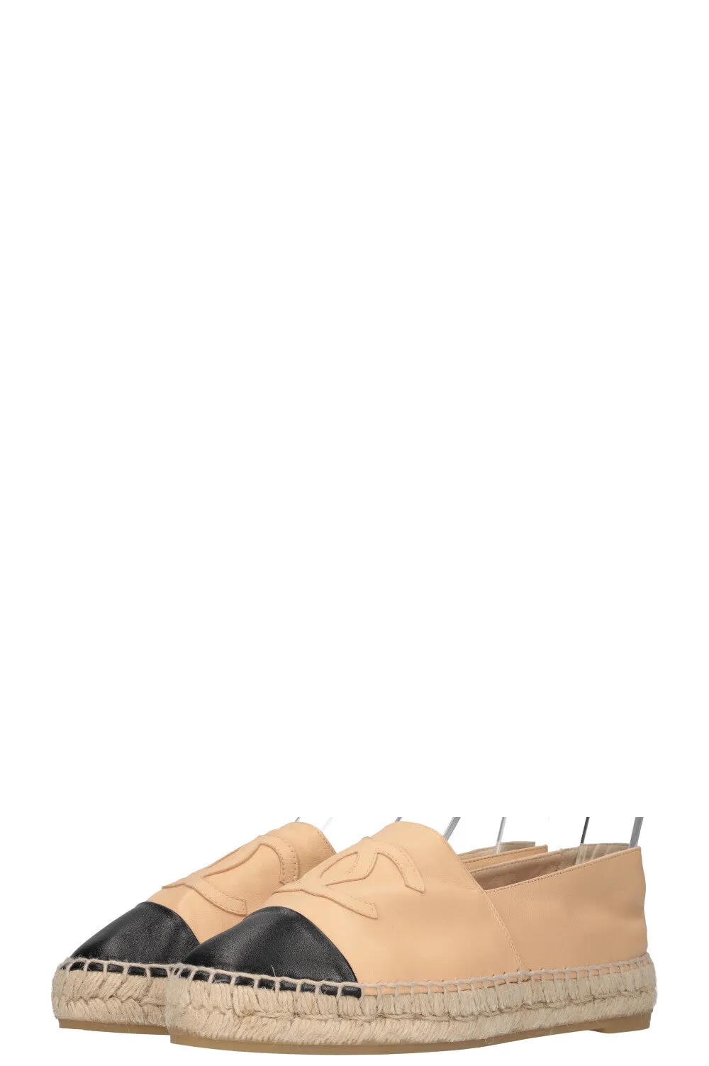 CHANEL Espadrilles Flats Black & Beige