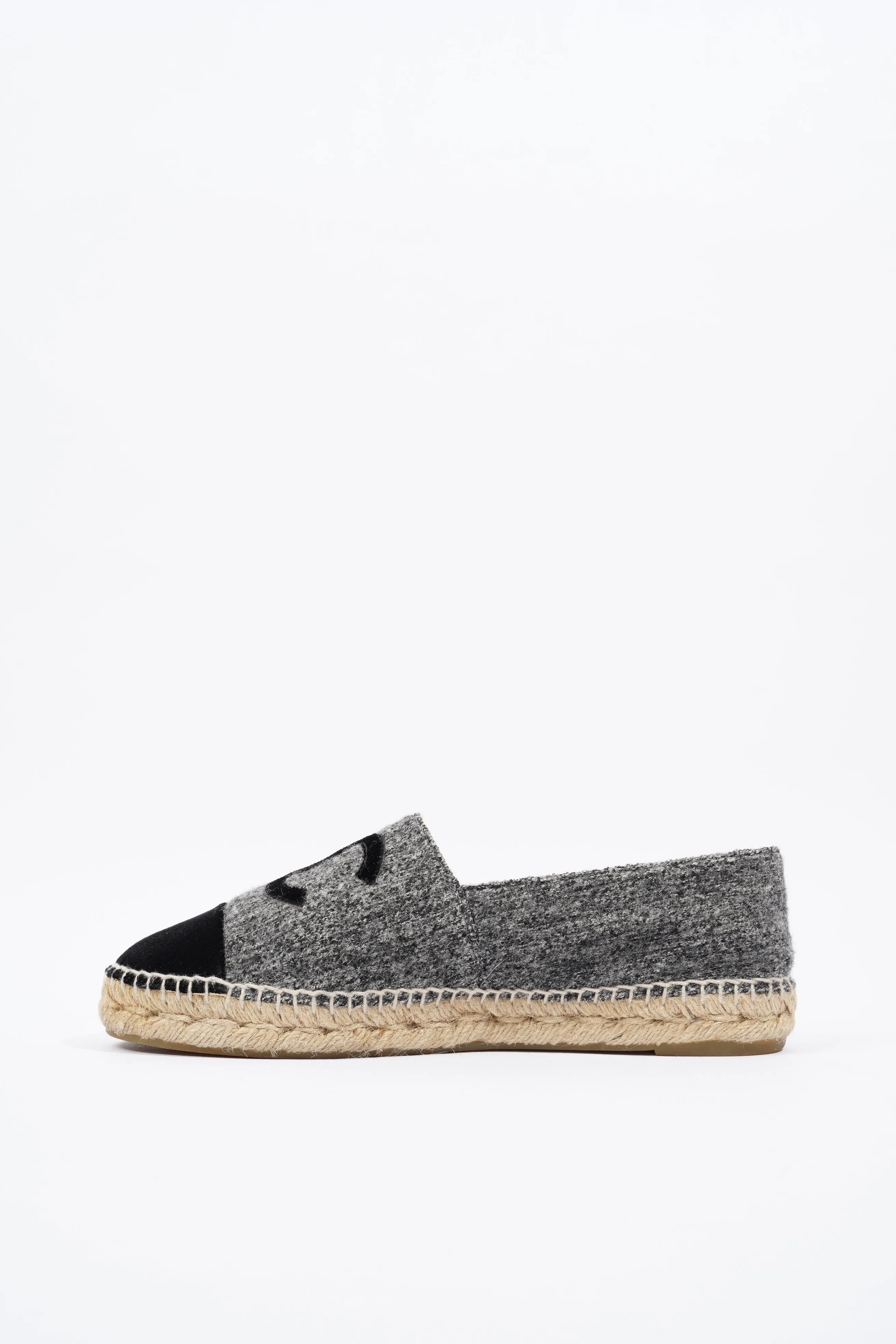 Chanel Espadrilles Grey   Black Fabric EU 40 UK 7