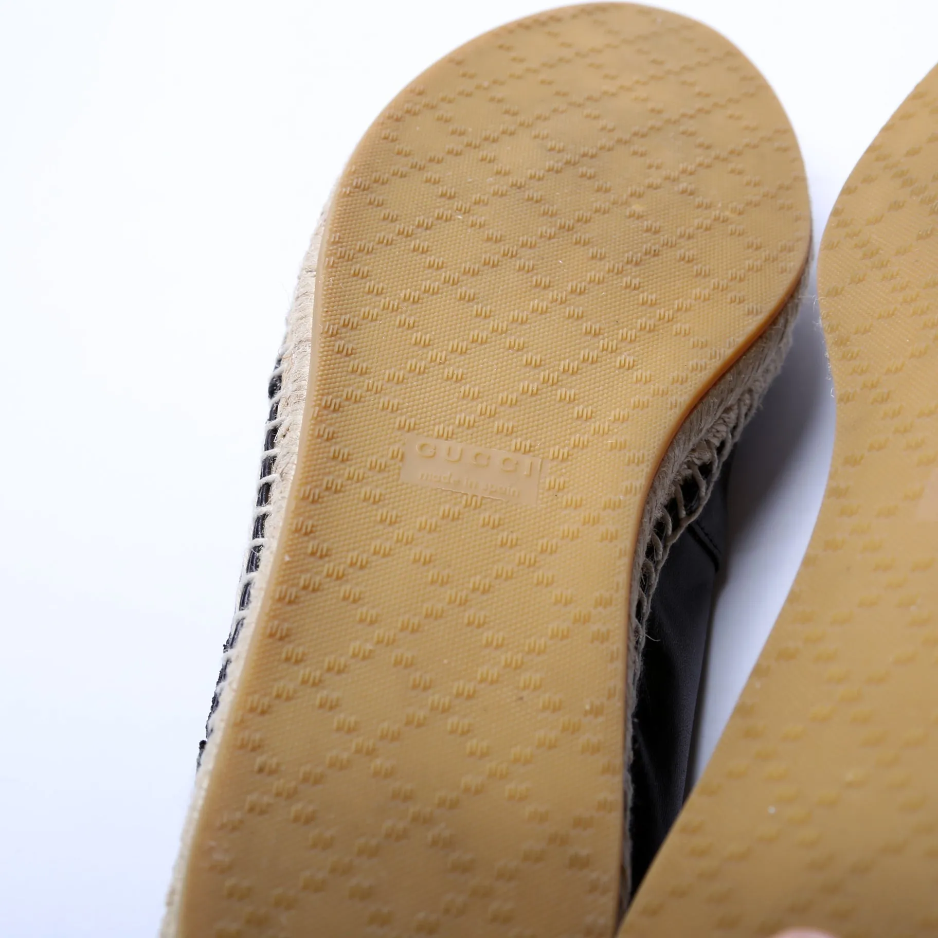 Gucci Flower Embroidered Espadrilles Size 39.5