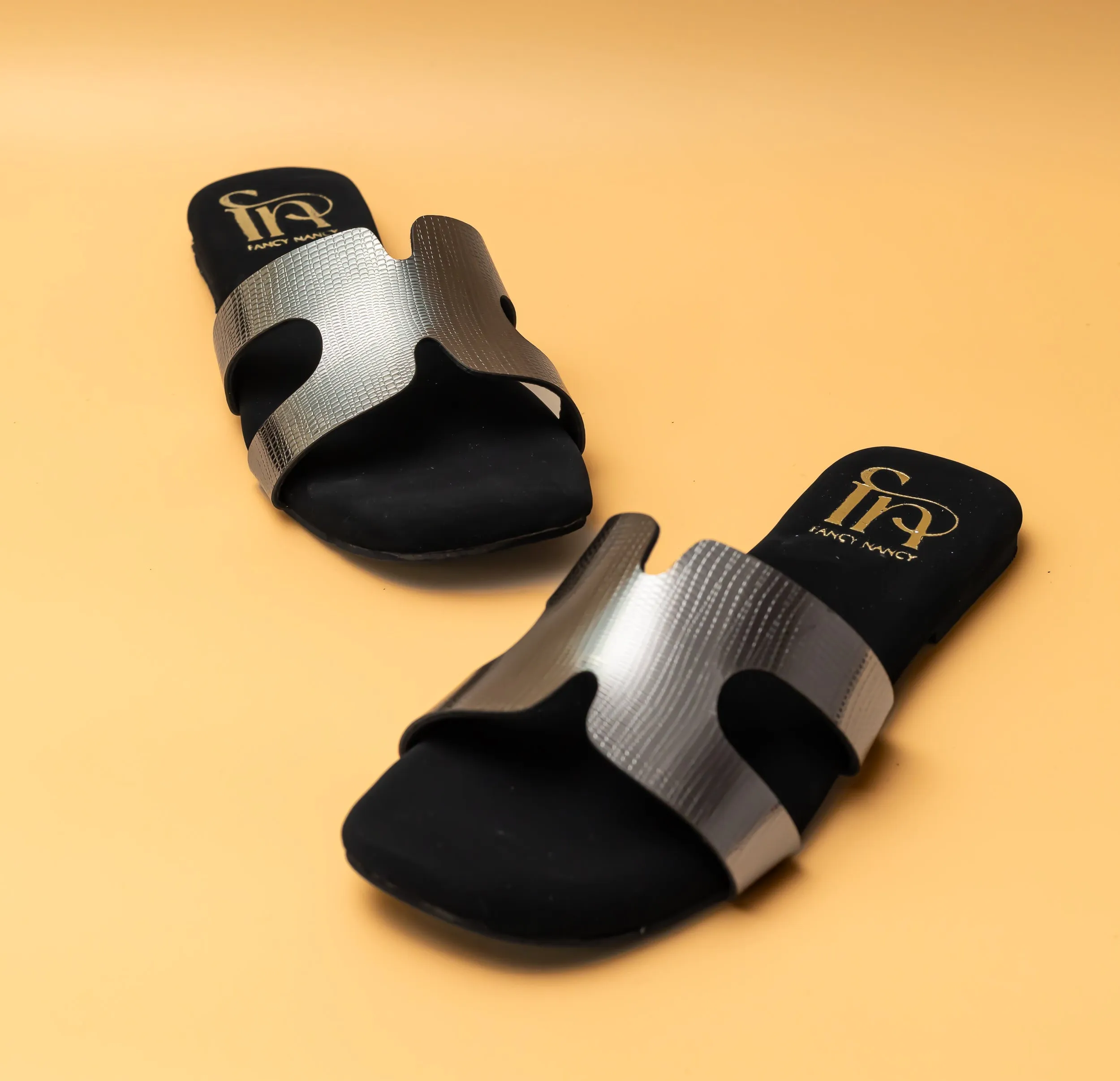 H Flats - Grey