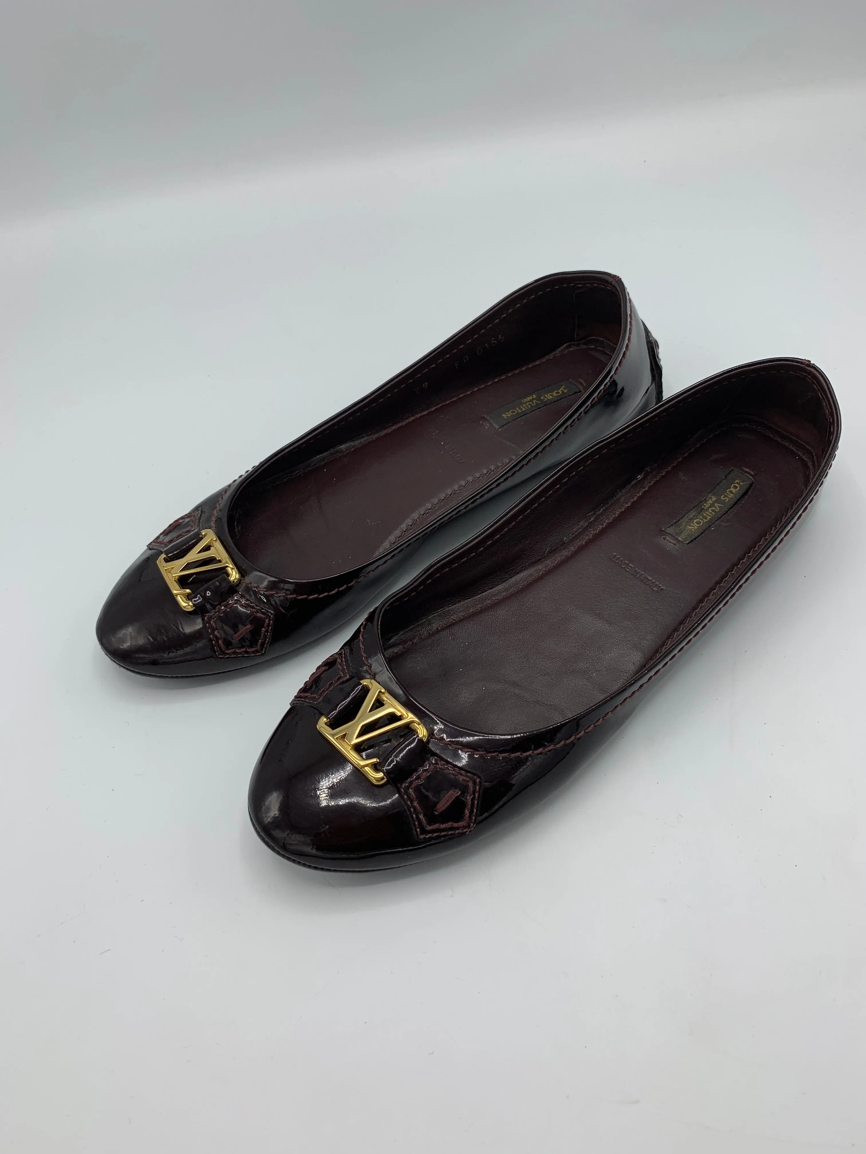 Louis Vuitton Amarante Patent Leather Oxford ballet flats