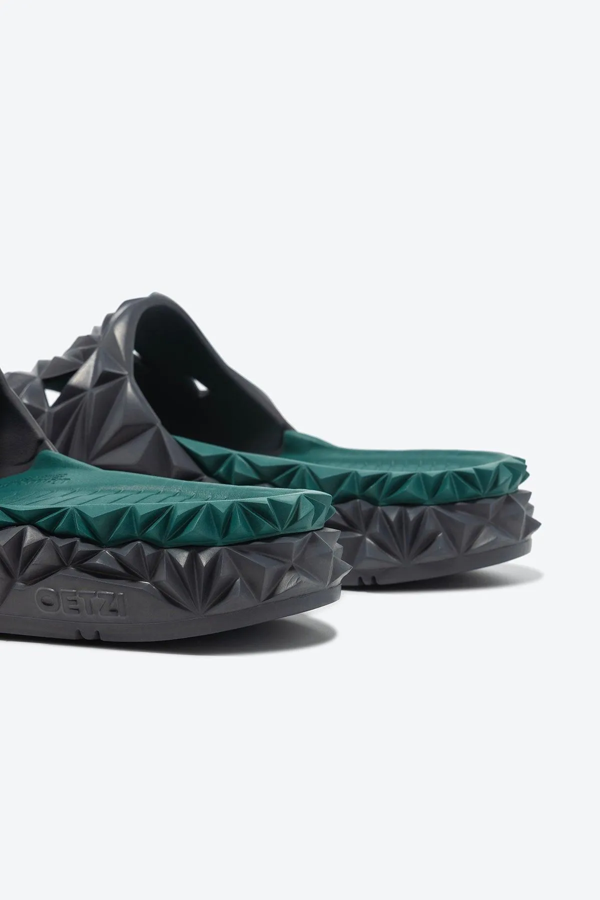OETZI Icelippers - Dark Grey Green