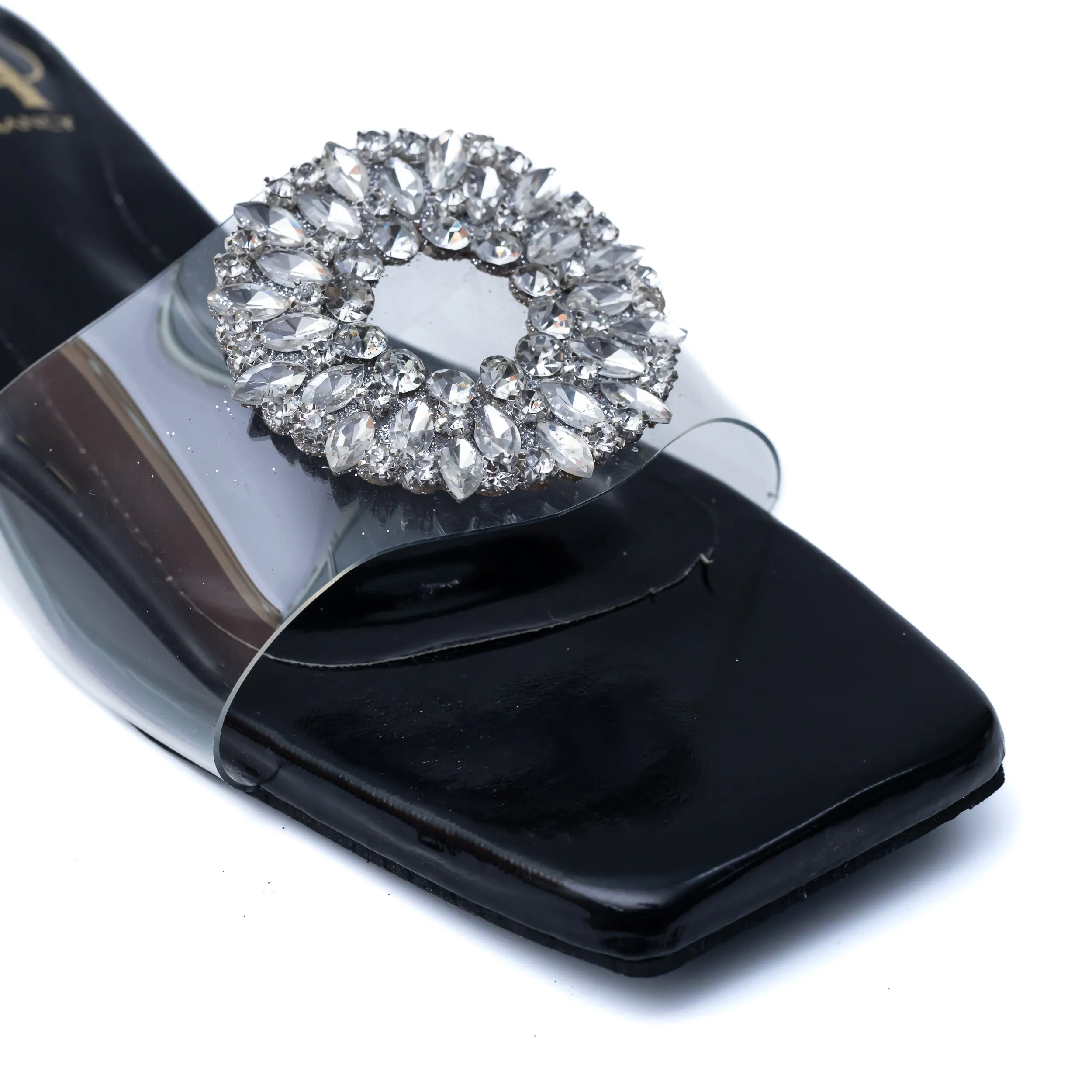 Round Broach Flats - Black