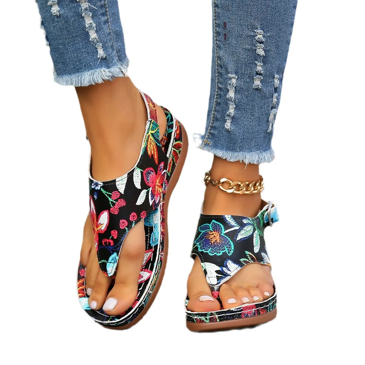 Women’s Printed Flat Heel Roman Sandals in 3 Patterns